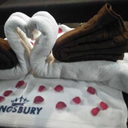 ホテル Kingsburyfiesta ヴェールール エクステリア 写真